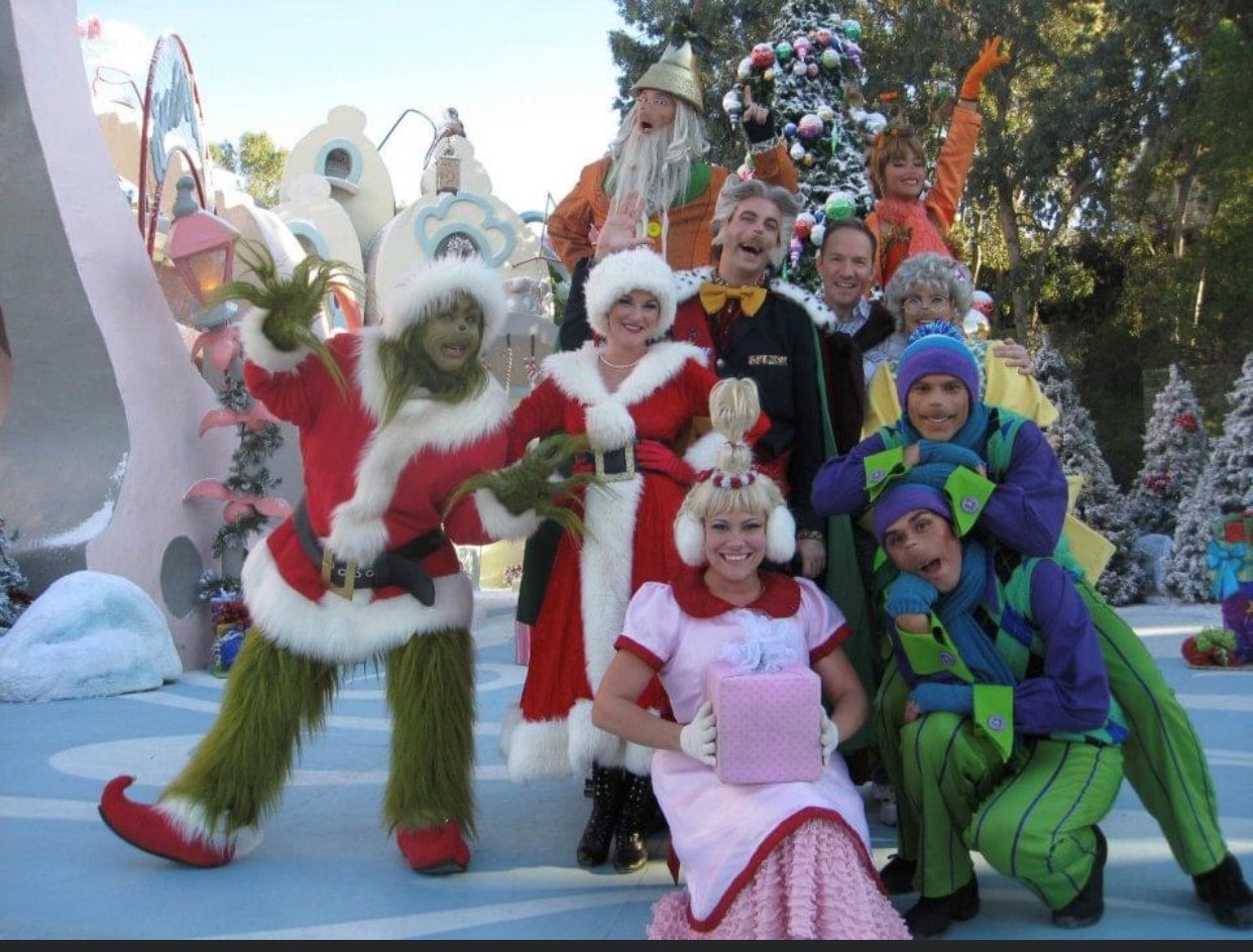 Krystal Davis with her group